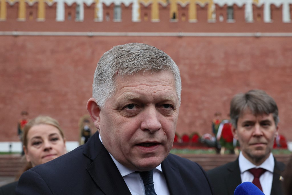 Slovakia’s PM Fico Calls Himself EU ‘Black Sheep’ During Moscow Visit
