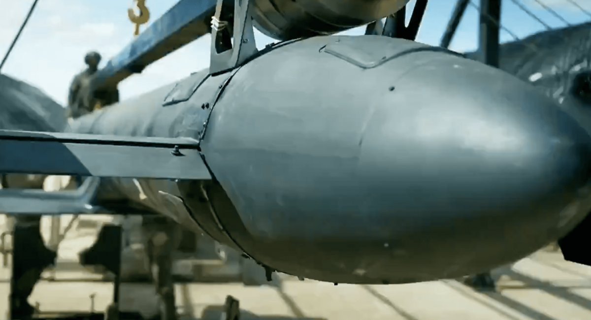 Russia Unveils Jet-Powered ‘Geran-5’ Missile During Hardware-Free Victory Day