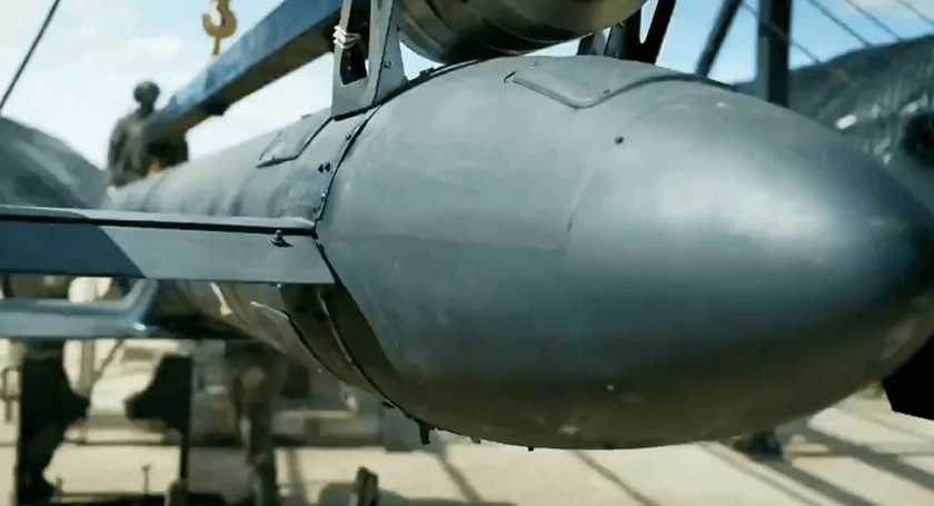 Russia Unveils Jet-Powered ‘Geran-5’ Missile During Hardware-Free Victory Day