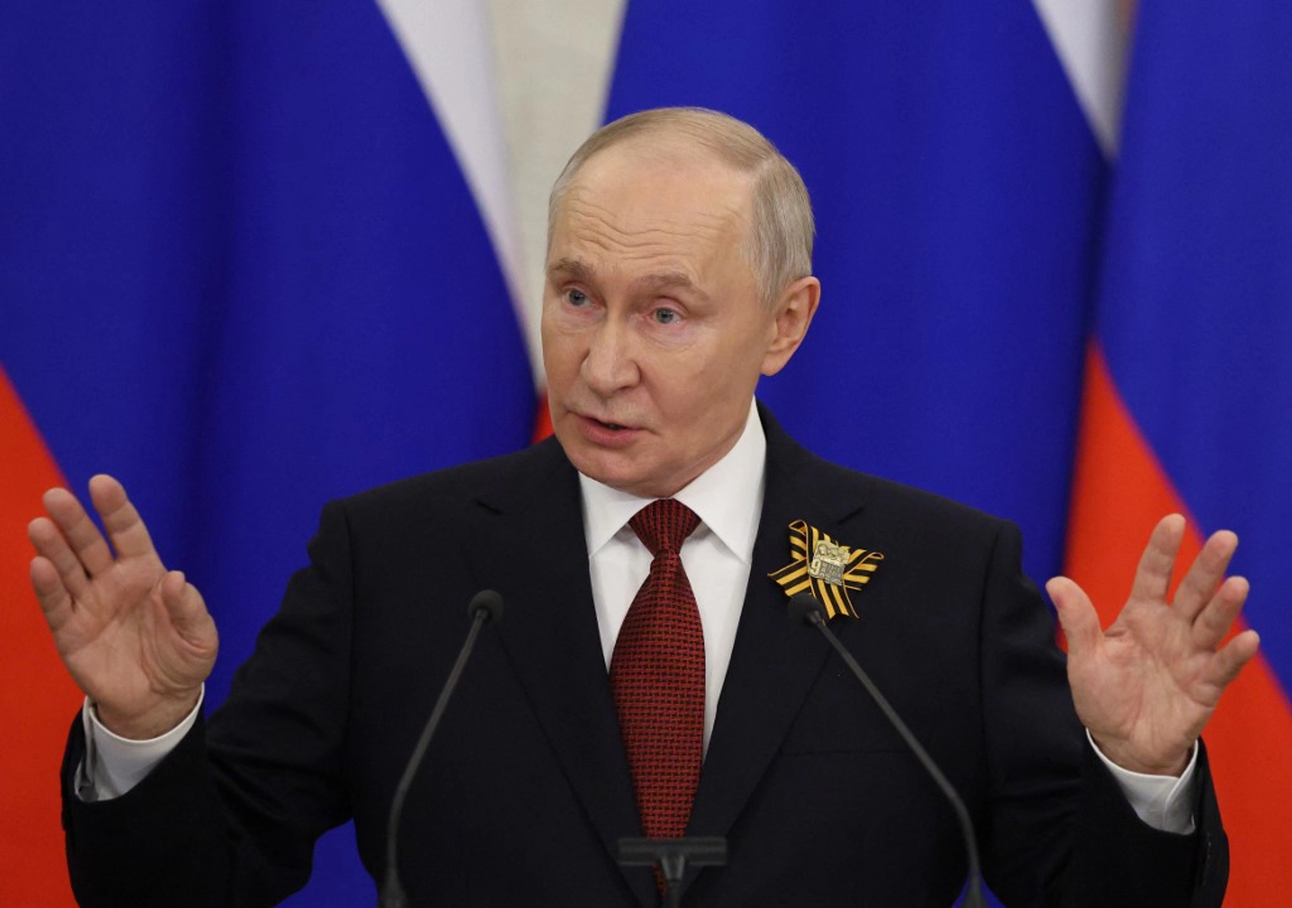 Putin Claims War ‘Coming to an End’ and Offers to Meet Zelensky in Moscow