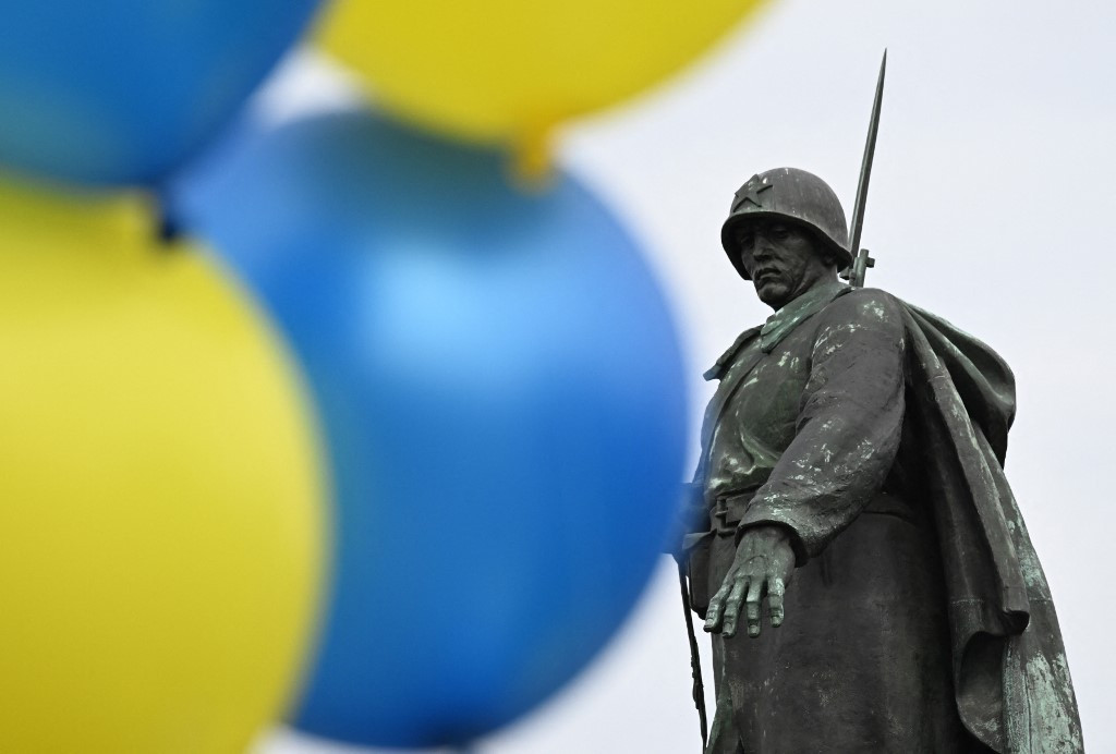Ukraine Ceasefire Claims, Armenia-Russia Tensions, and Reports of Russian Battlefield Deepfakes – Ukraine Latest, May 11