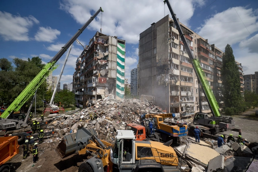 Russia Damaged 180 Sites in Latest Attack, Zelensky Says