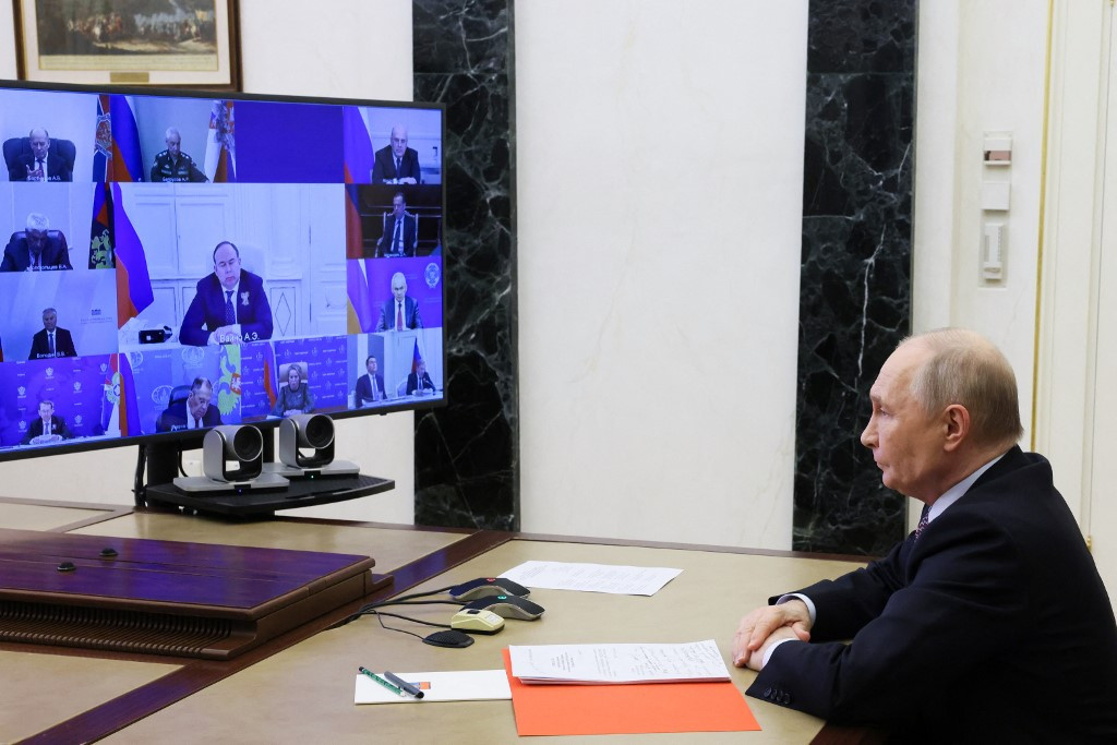 Putin Wins Sweeping Powers to Use Force to Protect Russians from Foreign Prosecution