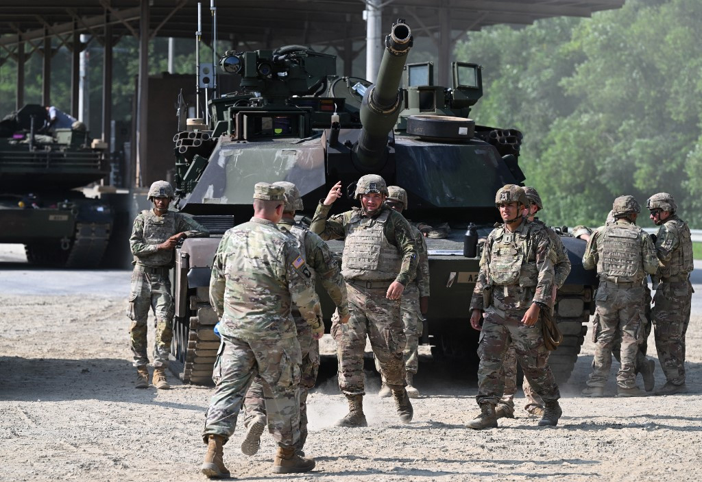 US Senators Demand Answers Over Poland Troop Deployment