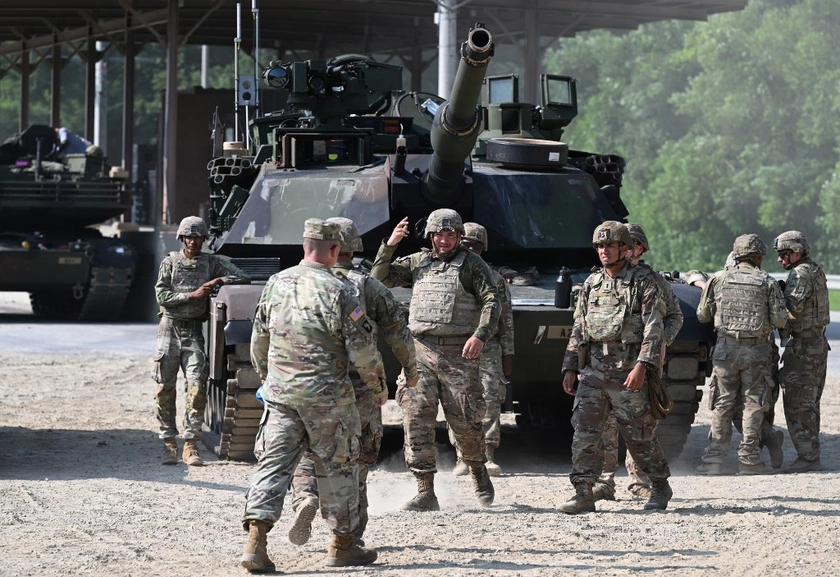 US Senators Demand Answers as Pentagon ‘Halts’ 4,000-Troop Deployment to Poland