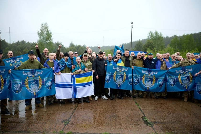 Ukraine Brings Home 205 POWs in First 1,000-for-1,000 Swap Stage