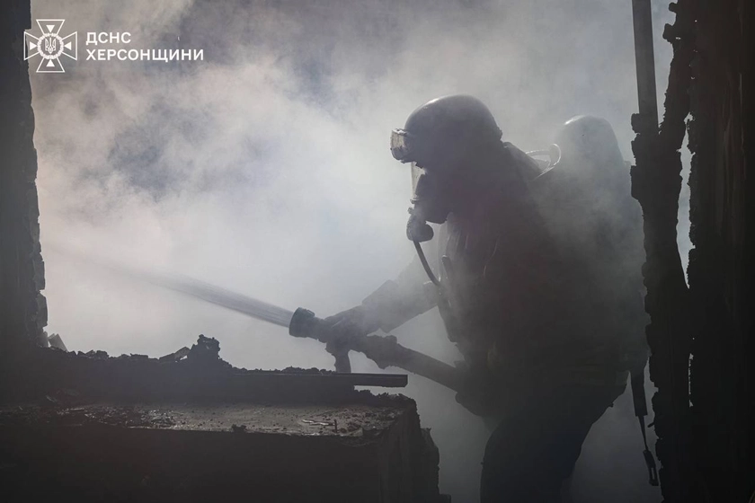 Russian Artillery Strike Kills Civilian in Central Kherson