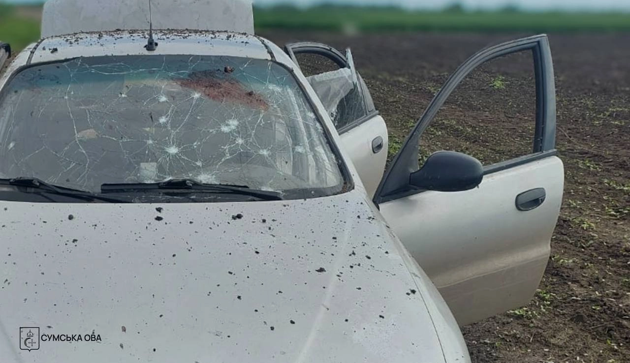 Two Civilans Killed Transporting Downed Drone in Sumy Oblast as Kherson Faced Midday Strike