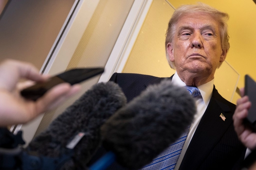 Трамп заявив, що США “звільняють” Кубу
