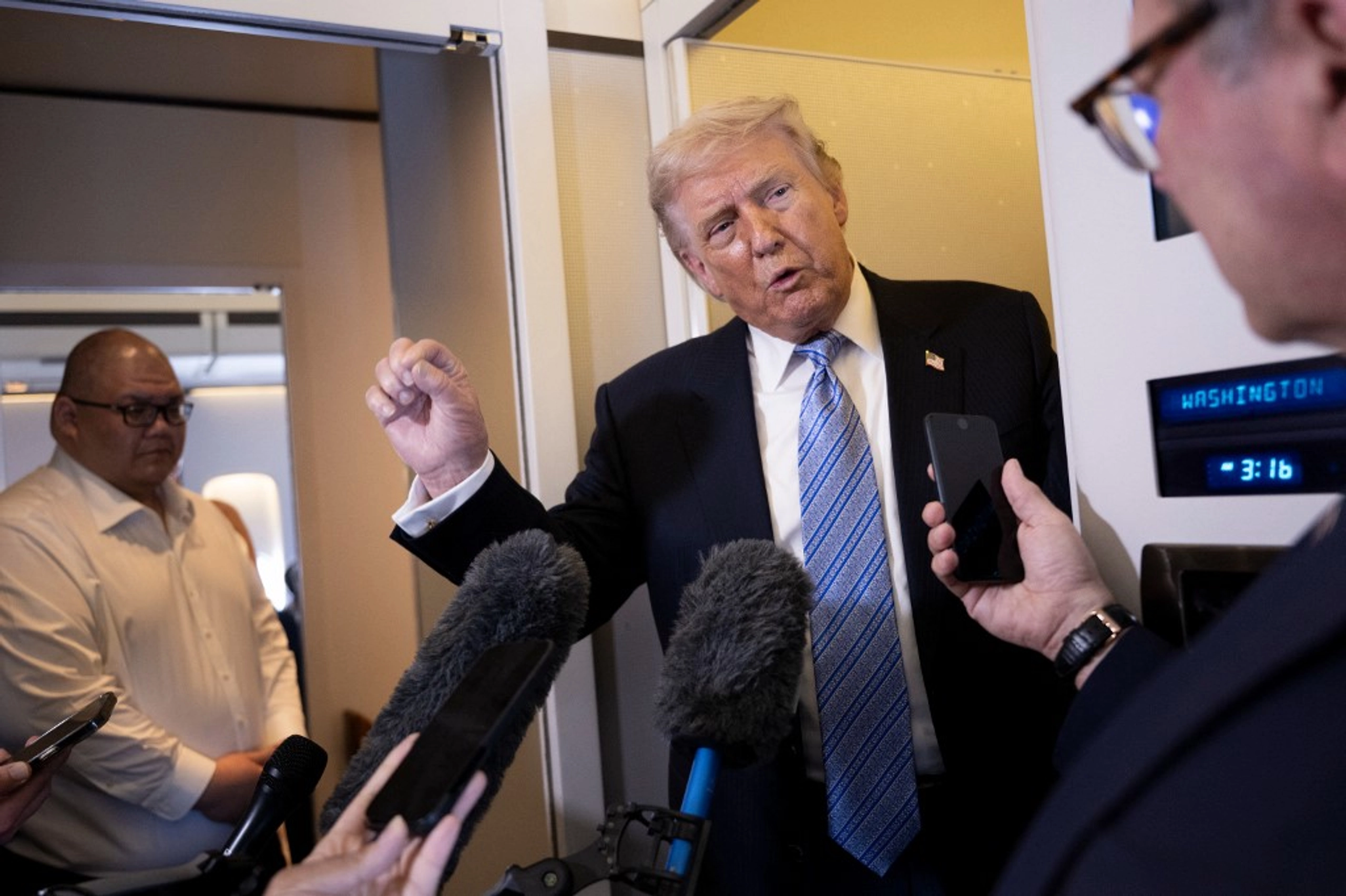 Trump: Now Taiwan, Plus Ukraine, Not His Concern