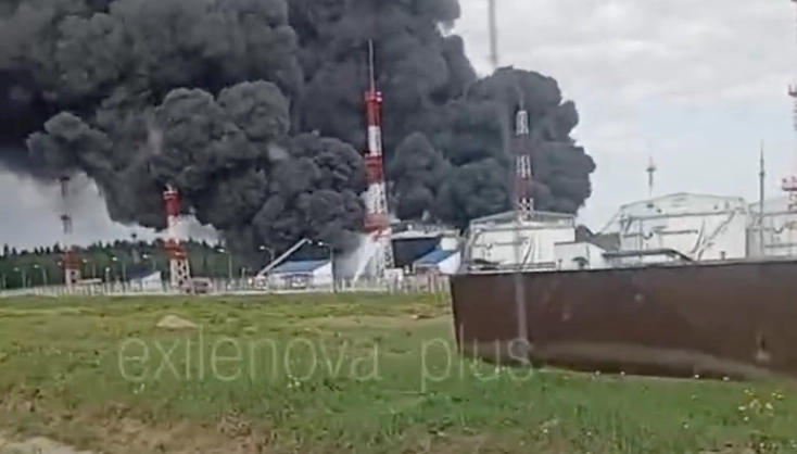 Massive Drone Wave Striking Moscow Region Ignites Oil and Electronic Facilities