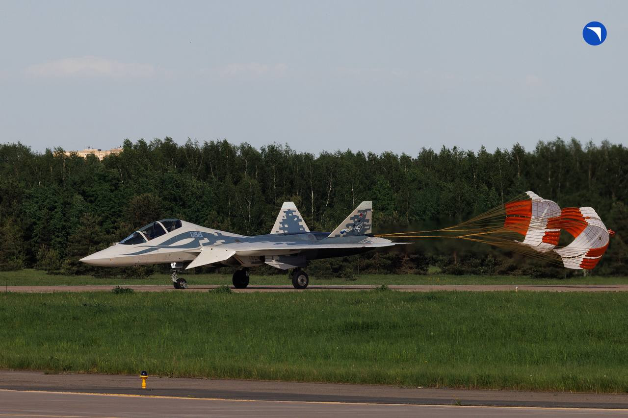 Su-57 Two-Seat Variant Successfully Tested in Flight, Russia Claims