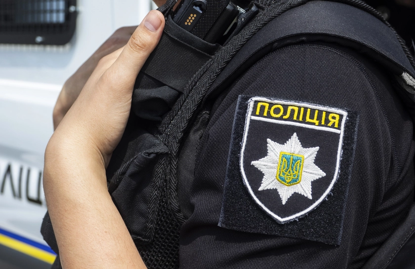 Правоохоронці проводять обшуки у трьох управліннях Нацполіції