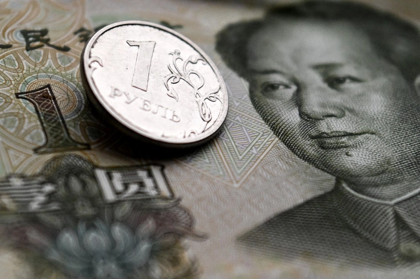 Russia Expands Yuan Borrowing Days After Putin’s China Visit