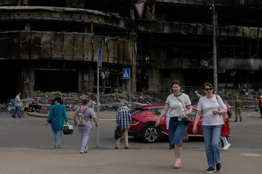 Russia Threatens ‘Systematic Strikes’ on Kyiv, Warns Foreigners to Leave City