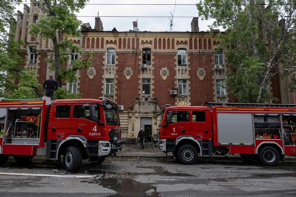 Russian Missile-and-Drone Strike on Odesa Kills One, Injures Four