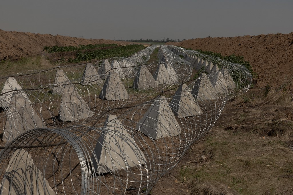 Latvia Installs ‘Dragon Teeth’ on Russian Border as NATO Assigns New Corps to Defend Baltics