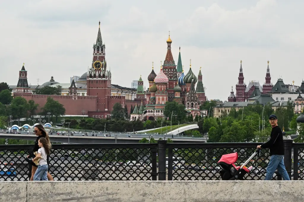 Kremlin Warned: War Spending Is Breaking the Budget