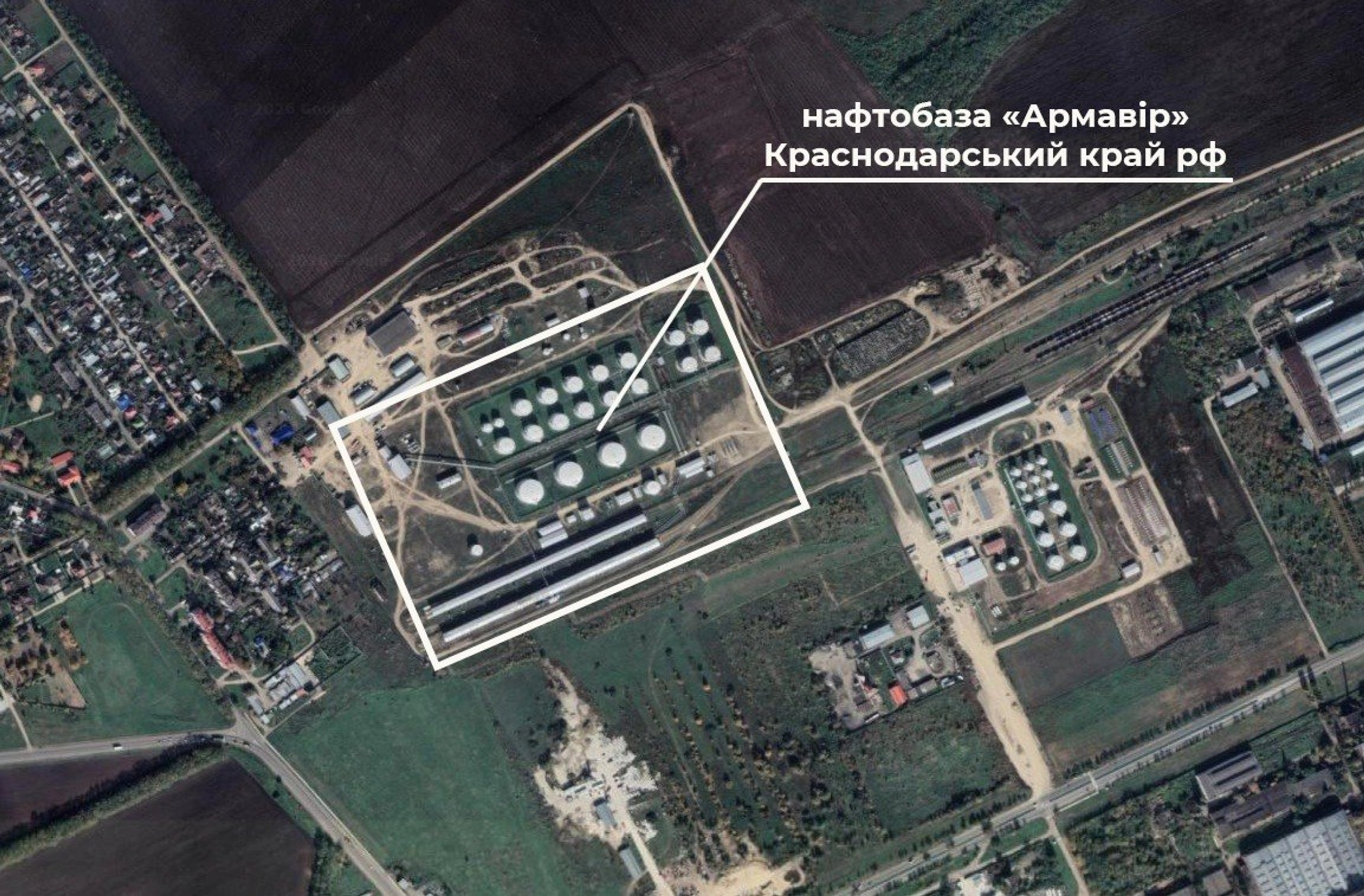 Зеленський підтвердив удар по нафтобазі в Краснодарському краї РФ за 500 км від України