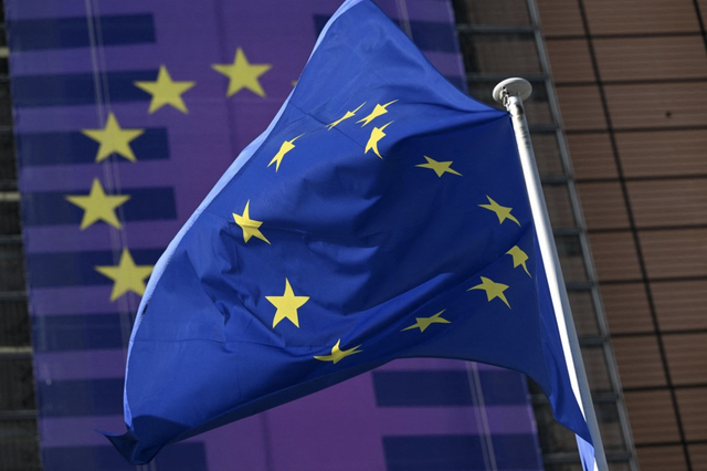 EU May Freeze Russian Oil Cap to Block Automatic Price Hike Amid Iran War