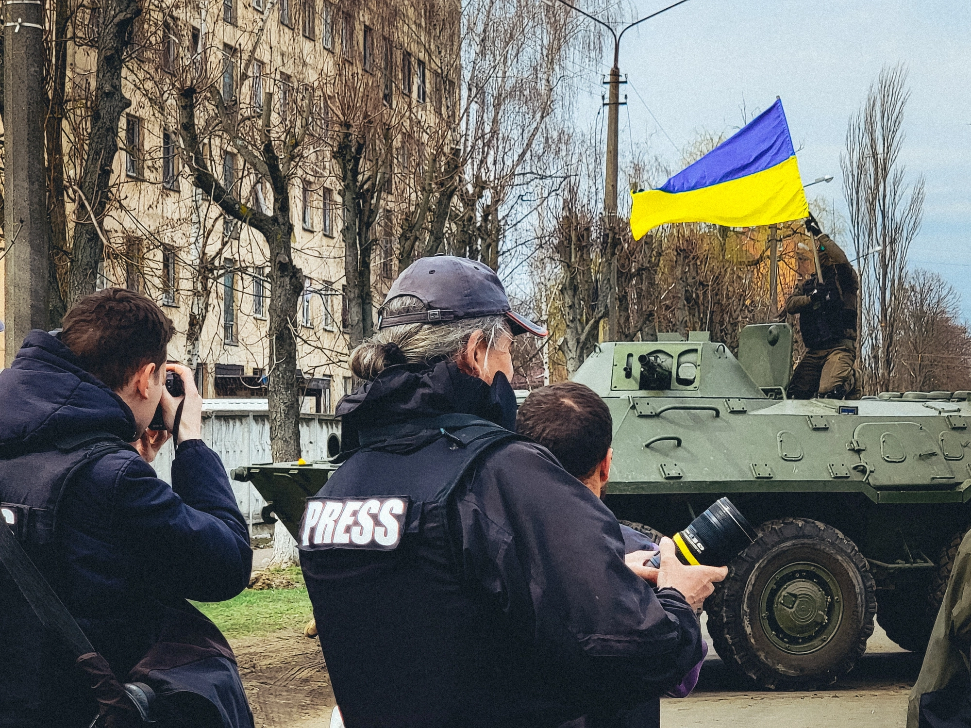 У травні російські атаки зачепили 22 журналістів та медіаоб’єкти — НСЖУ
