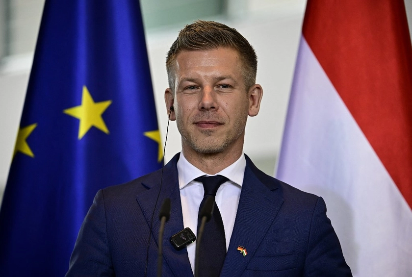 Hungary Ends Two-Year Block on Ukraine Arms Payouts