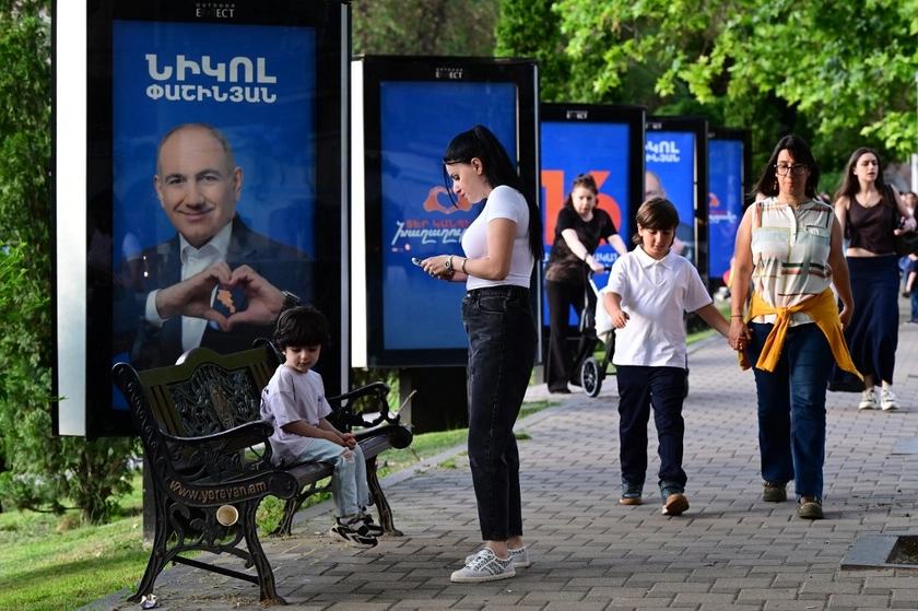 Armenia Threatens 25-Day Military Camp for Russia-Based Election Voters