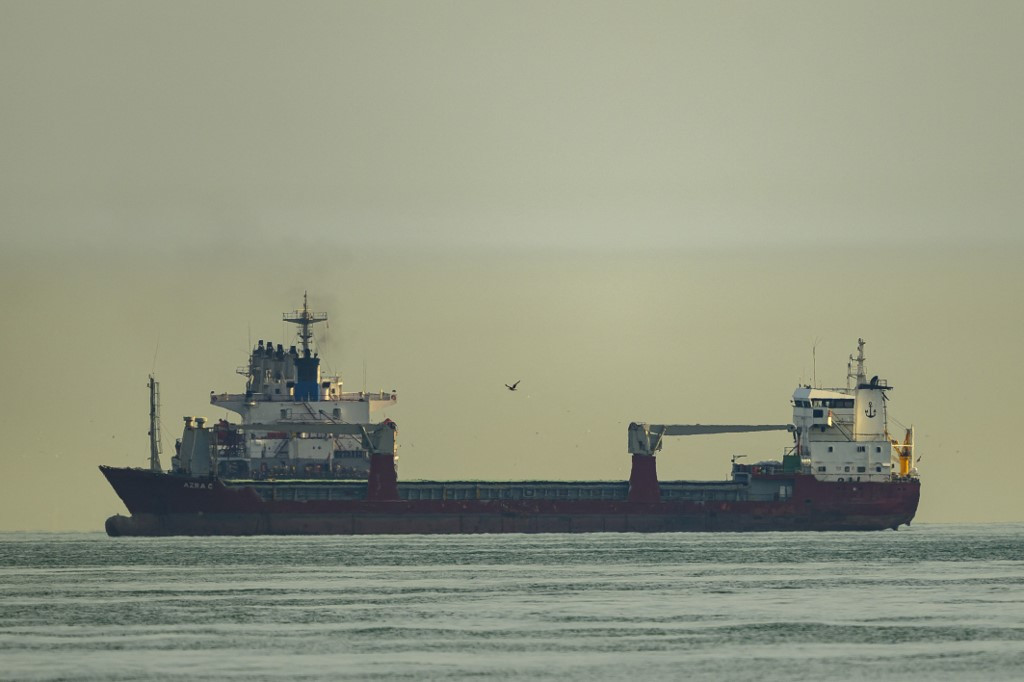 A Turkish-flagged fishing vessel, the Duru 67, was attacked and sunk in the northern Black Sea on Friday, June 5. The Turkish Coast Guard confirmed that the vessel came under fire west of Russian-occupied Sevastopol, resulting in the death of one crew member and wounding four others. Surviving mariners were rescued from the sinking trawler by another fishing vessel, which was subsequently met by a coast guard cutter equipped with a medical team.
