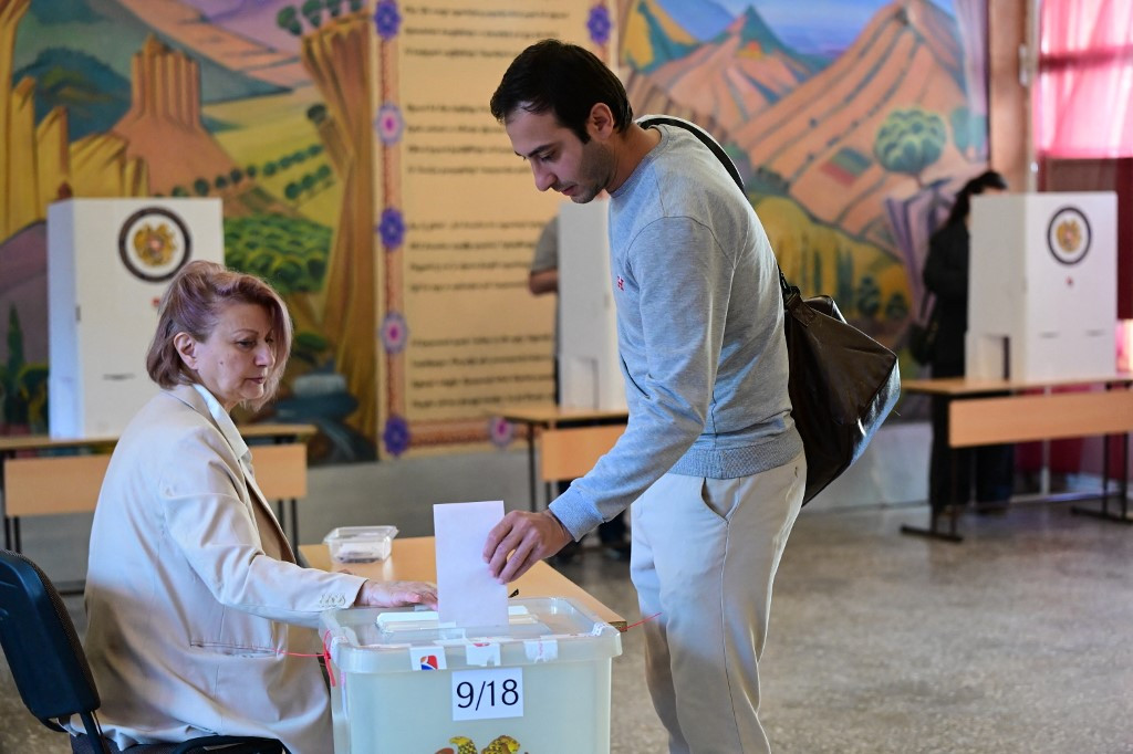 Polls Open in Armenia’s Pivotal Election as Pashinyan Battles Pro-Russian Blocs
