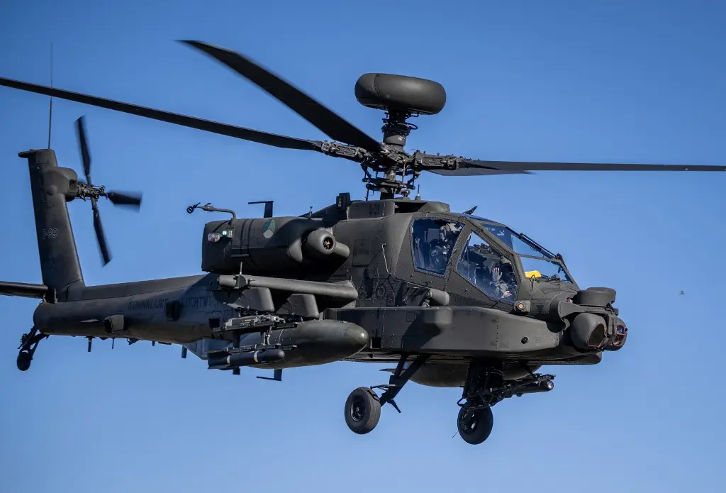 US Loses First Apache Helicopter in Iran War