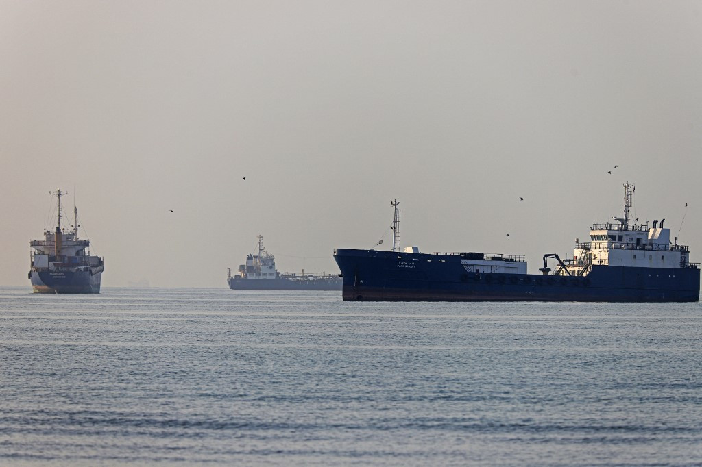 US Threatens to Seize $24B in Frozen Iranian Assets for Ally Compensation