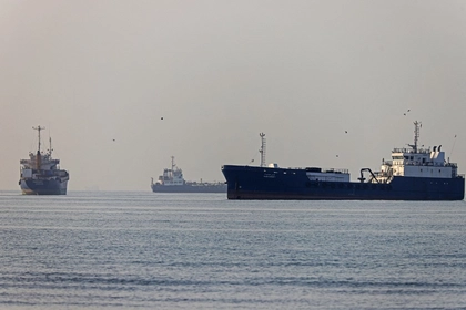 US Threatens to Seize $24B in Frozen Iranian Assets for Ally Compensation