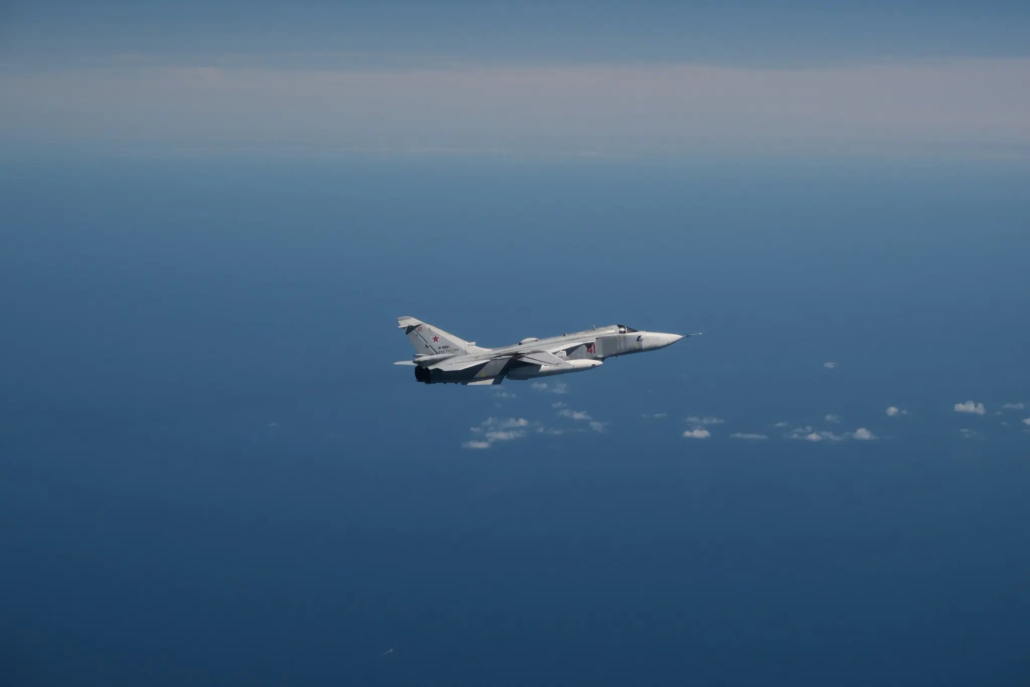 Swedish Fighters Scramble Twice to Intercept Russian Jets Over Baltic Sea