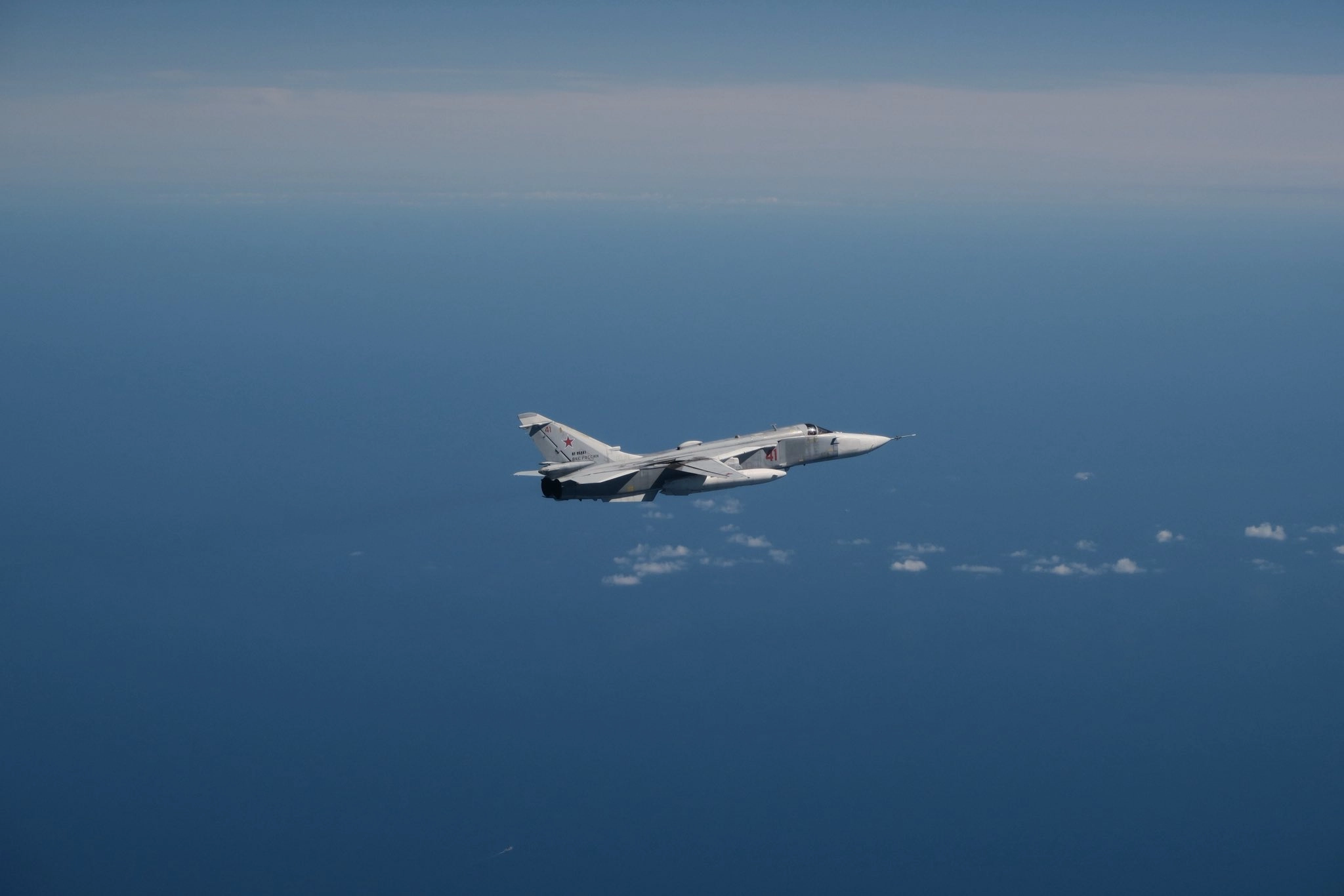 Swedish Fighters Scramble Twice to Intercept Russian Jets Over Baltic Sea