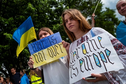 Майбутнє тимчасового захисту та «зворотна інтеграція»: нові євроінтеграційні виклики України