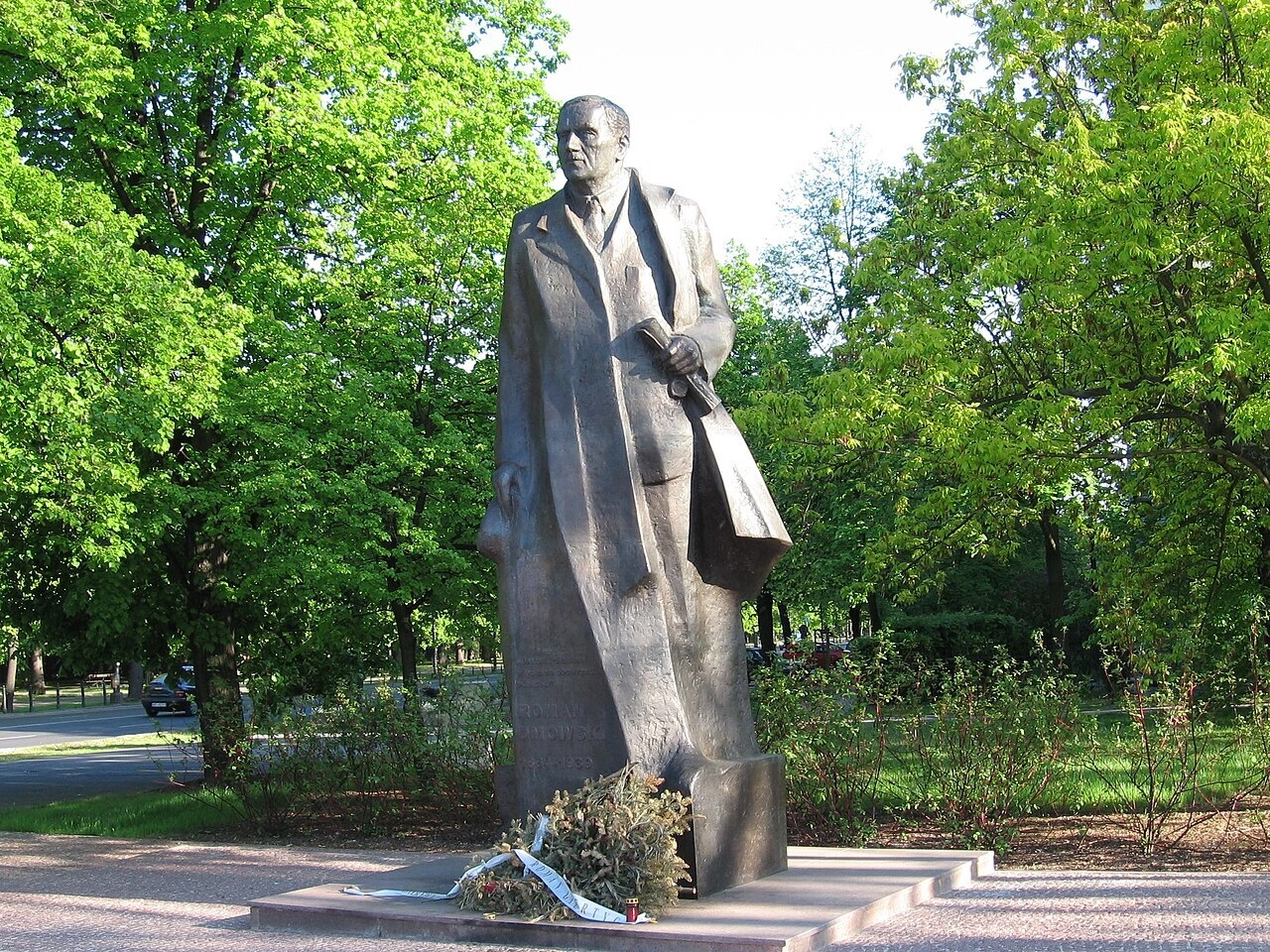 Poland, Ukraine, Cannot Afford to Weaponize the Past