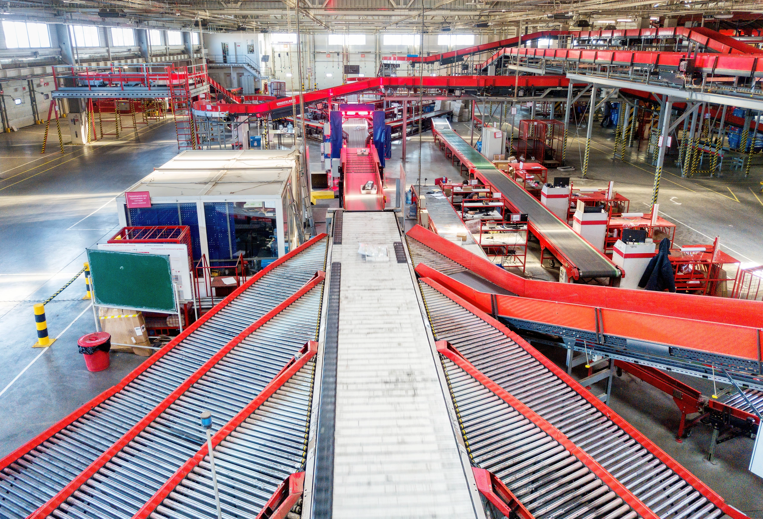 Nova Poshta's Kyiv Innovation Terminal (KIT), which processed up to 50,000 parcels per hour across 24,000 square meters before it was destroyed in a Russian missile strike on June 15. (Photo courtesy of Forbes Ukraine/Yaroslav Debelyi, for Forbes Ukraine)