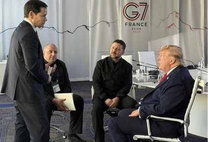 Зеленський зустрівся з Трампом на саміті G7, а президент США закликав Росію укласти угоду