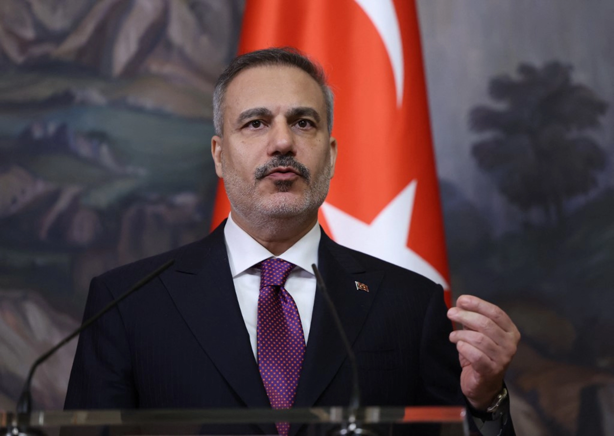Turkish FM Says Concerned by Ukraine War Escalation