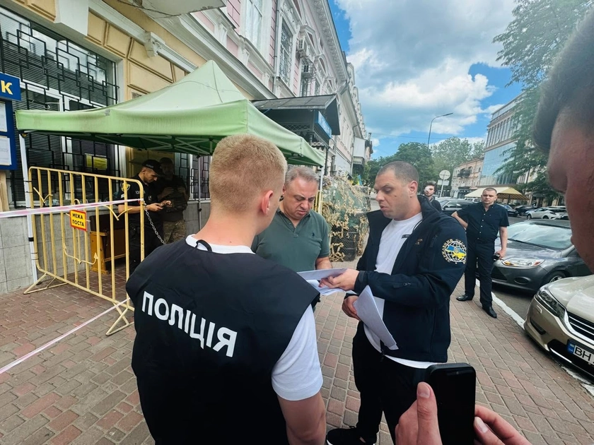В Одесі міграційна служба анулювала посвідку громадянина Туреччини, який побив літню жінку