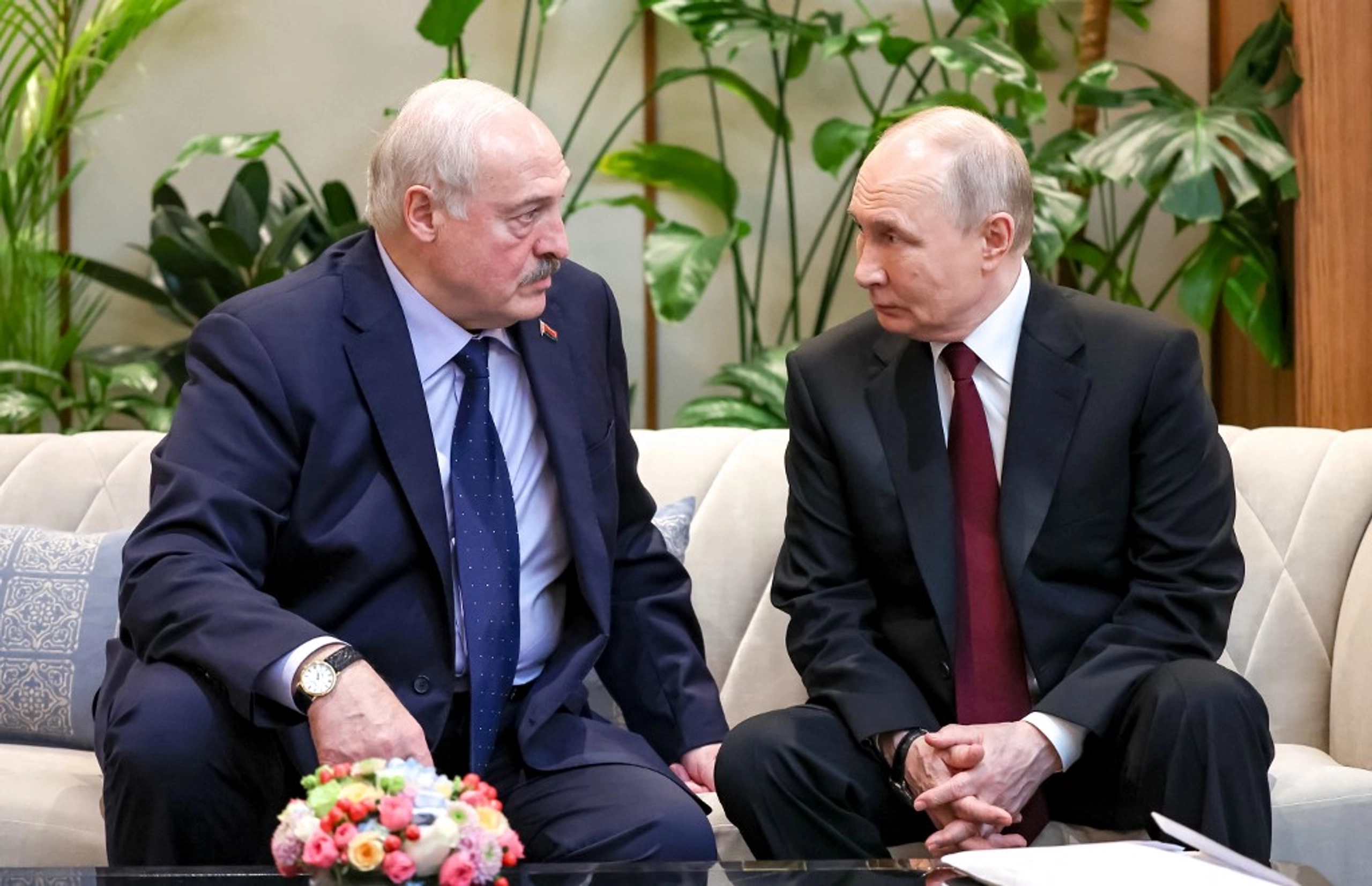 ‘If He Doesn’t Do It, We Will’: Zelensky Gives Lukashenko One Week to Remove Military Equipment Near Ukraine’s Border