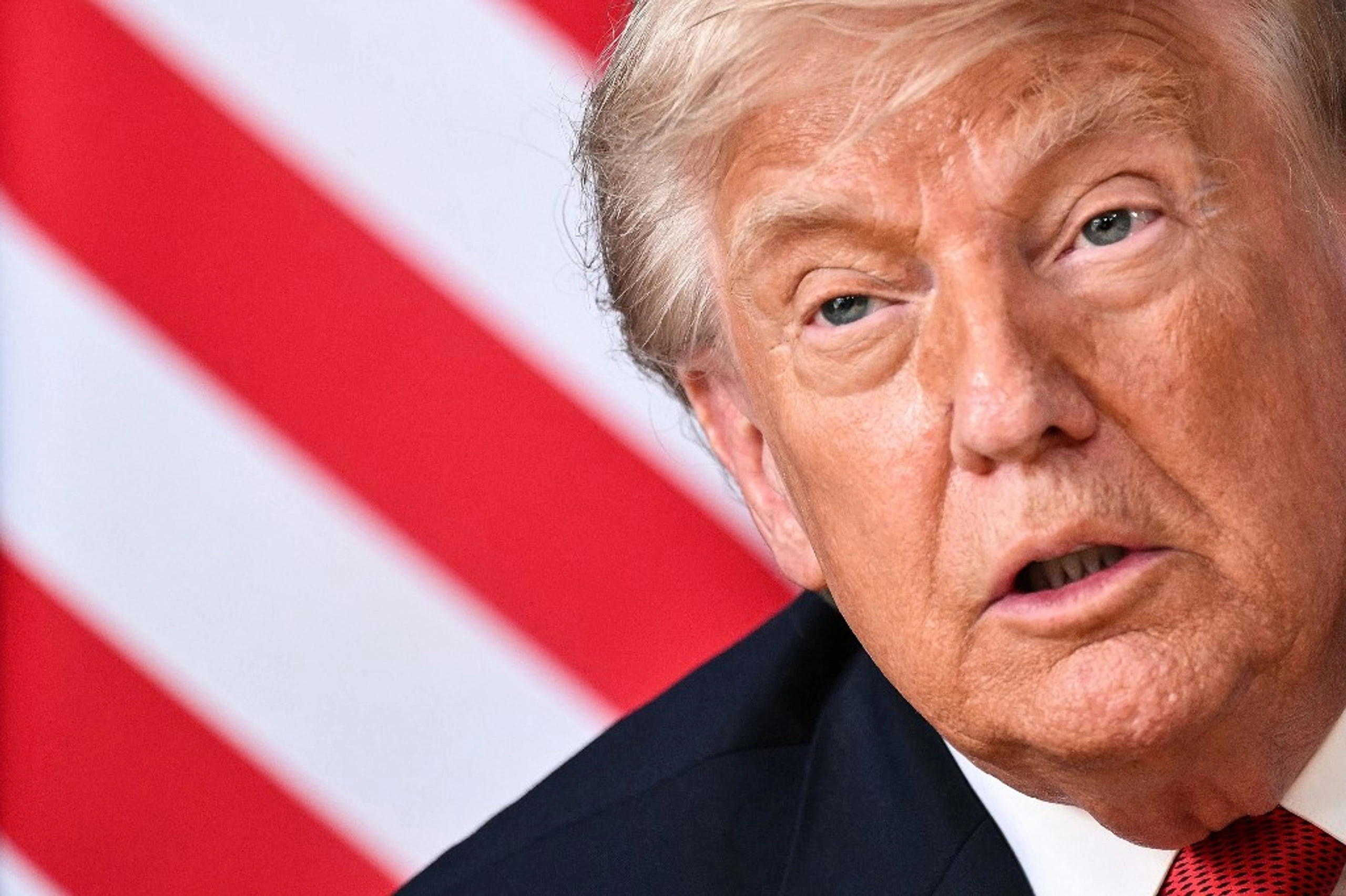 US Reports Continued Shipping in Strait of Hormuz Despite Iranian Closure Claims