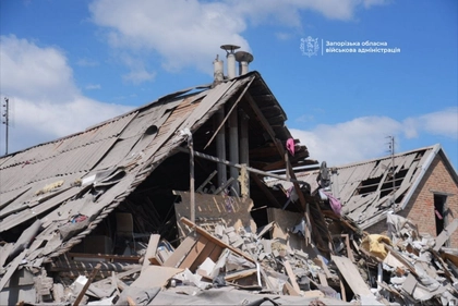 Russian Guided Bombs Strike Zaporizhzhia, Injuring 11