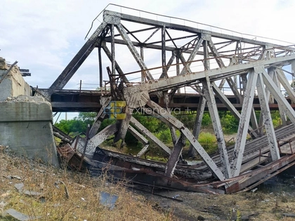 Ukrainian Forces Strike Key Railway Bridge in Occupied Luhansk Region