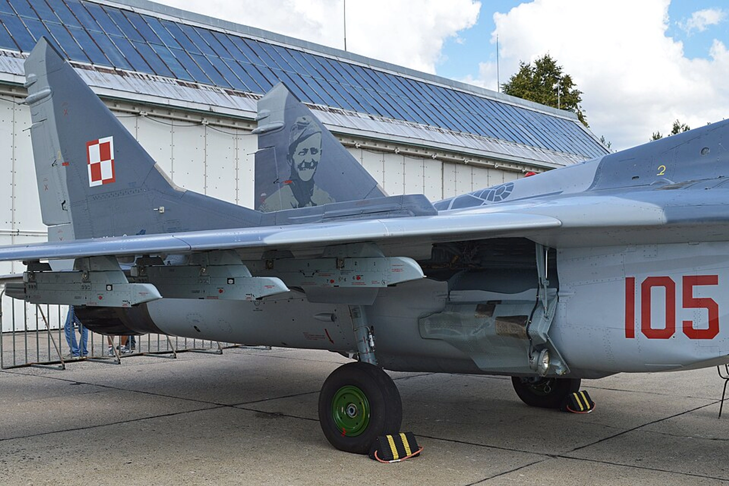 Poland’s Defense Minister: No MiG-29 Fighters for Ukraine Because Kyiv Won’t Share Drone Tech