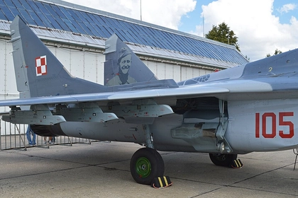 Poland’s Defense Minister: No MiG-29 Fighters for Ukraine Because Kyiv Won’t Share Drone Tech