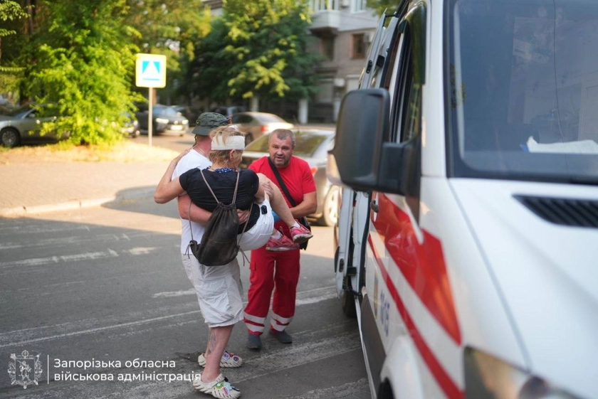 Russia Strikes Zaporizhzhia Enterprise with Guided Bombs, 2 Dead