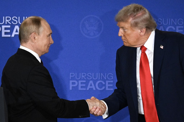 Kremlin Reports 90-Minute Phone Call Between Putin and Trump