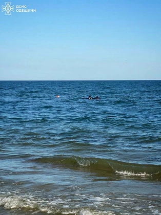 На Одещині після трьох тижнів пошуків у морі знайшли тіло 10-річної дівчинки