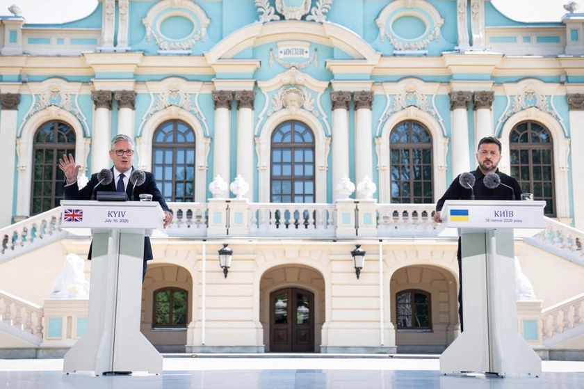 Zelensky Says Fedorov-Syrsky Dispute ‘Problem of the Parties, but Also Mine’